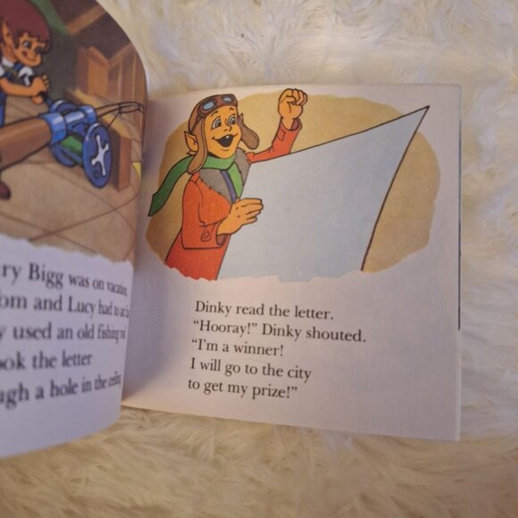 The Little Winner Book World of Littles Small Paperback ABC TV Show Cartoon 80s - Picture 4 of 7